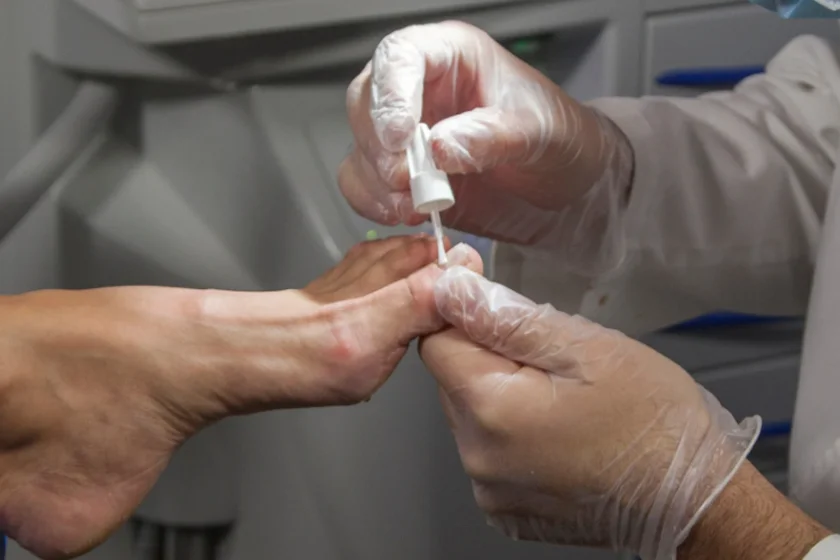 Cuidados podológicos para personas mayores